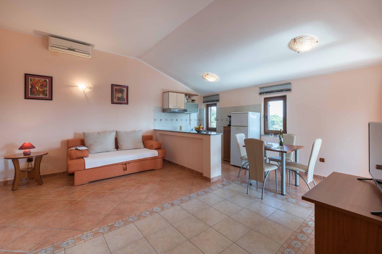 Apartments Villa Tre Marie Ровинь Экстерьер фото