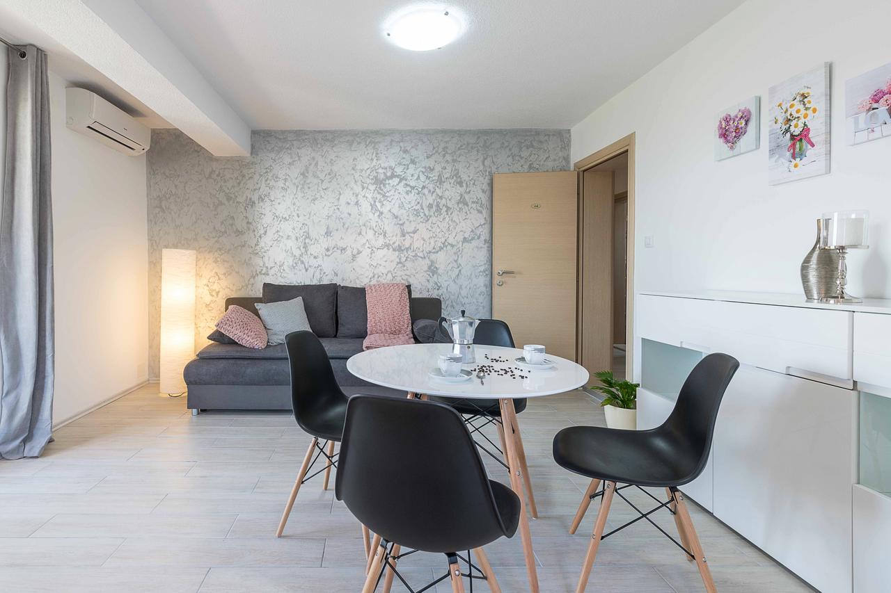 Apartments Villa Tre Marie Ровинь Экстерьер фото