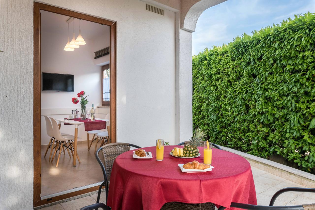 Apartments Villa Tre Marie Ровинь Экстерьер фото