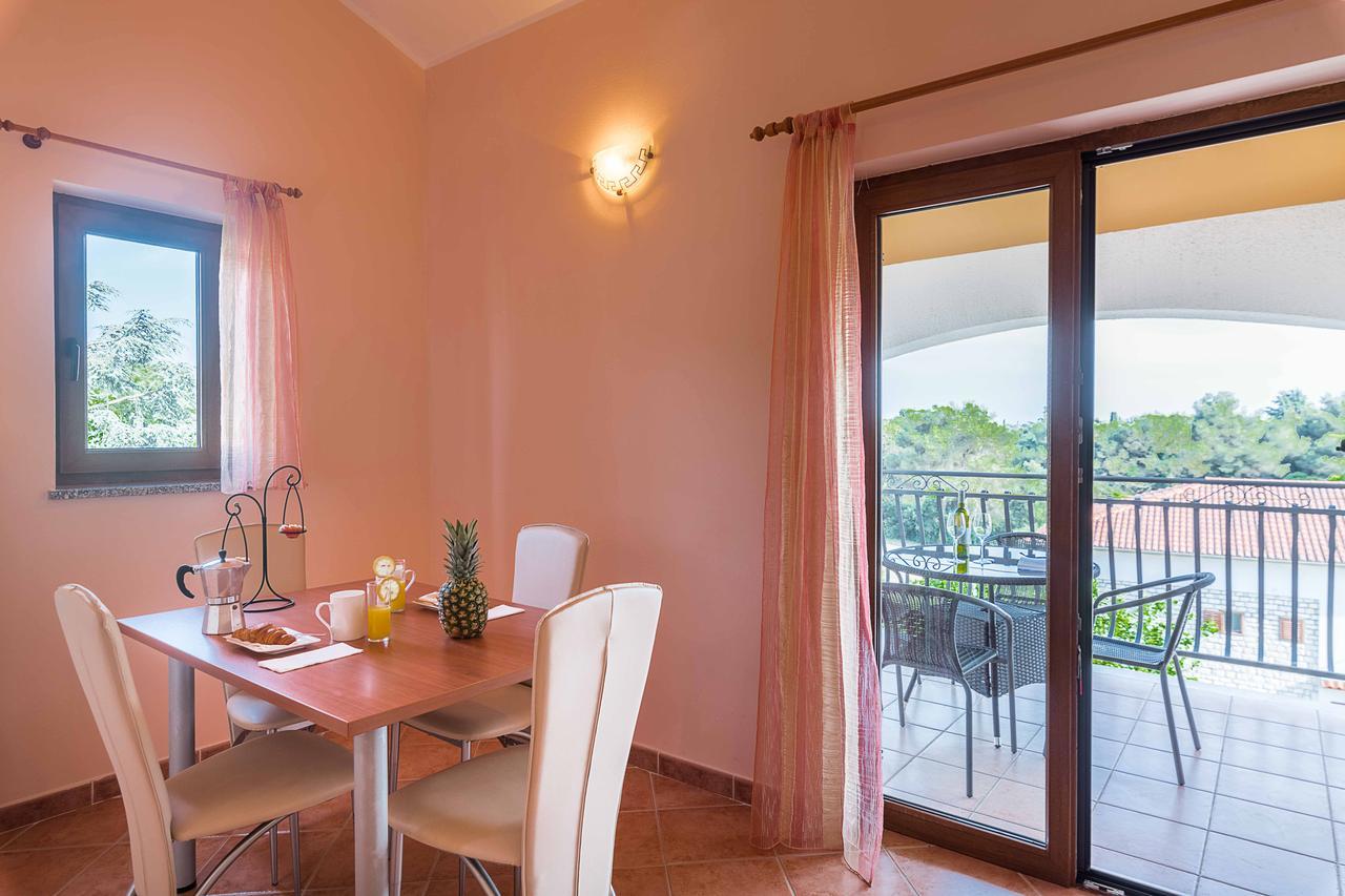 Apartments Villa Tre Marie Ровинь Экстерьер фото